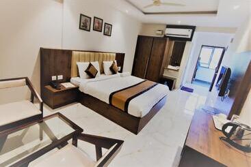 酒店 Adyar Plaza Inn By Rak Rooms, Mangaluru