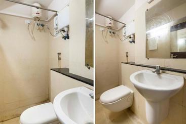 膳宿费 Oyo 77754 Royal Greens