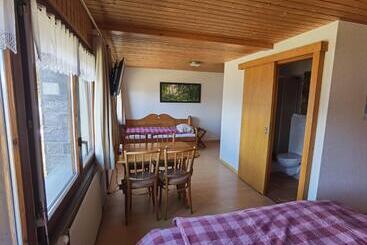 旅馆 Auberge La Tzoumaz