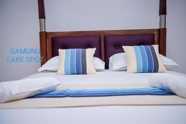 Отель Double Lake View Tissa & Safari