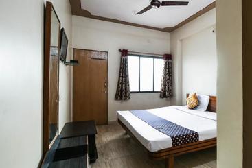 호텔 Spot On 77532  Sagar