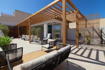پانسیون Qui Vicino Boutique Rooms And Suites