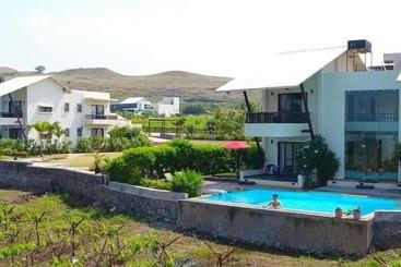 Soma Vineyard Resort  Nashik