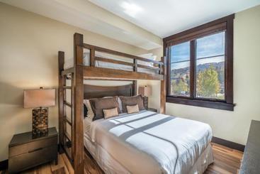 Hayden Lodge