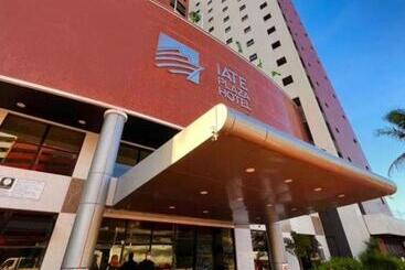 هتل Flat No Iate Plaza