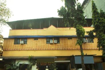 酒店 Oyo 24430  Baldev Palace