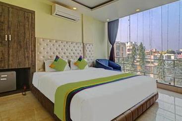 בית מלון כפרי Treebo Trend Aspiring Inn Kolkata