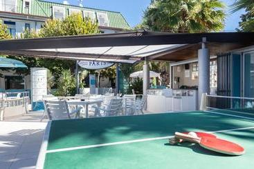 هتل Paris Resort