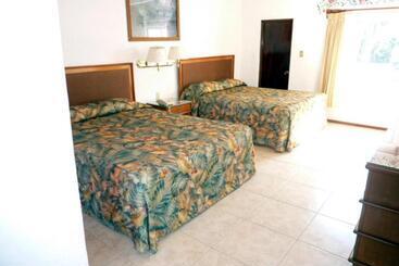 ホテル Bajo El Volcan