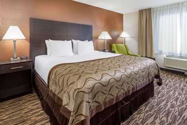 فندق Baymont By Wyndham Beloit