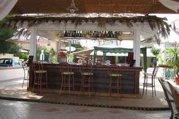 ホテル Caravel Pool