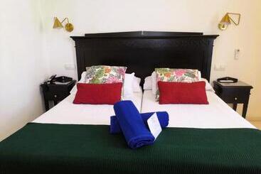 ホテル Ciutat Jardi