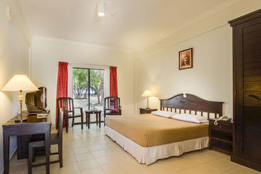 Отель eRYA by Suria Merang Holiday Park