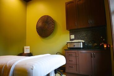 هتل Riverstone Condo Resort & Spa