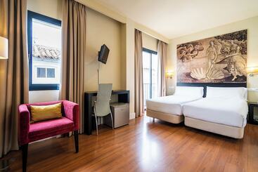 فندق Yit El Postigo