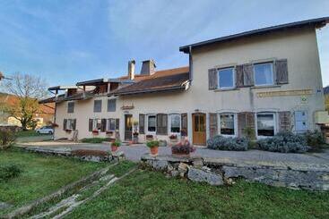 צימר Chambres D'hôtes La Carrée