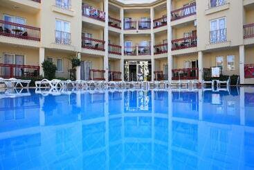 Club Amaris Apartment