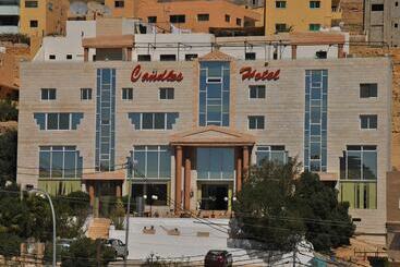 هتل Candles