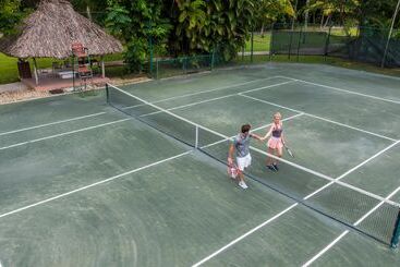 فندق Couples Swept Away - Adults Only