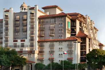 هتل Embassy Suites By Hilton Dallas Dfw Airport South