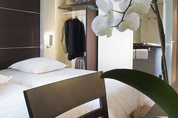 هتل Escale Oceania Rennes Cap Malo