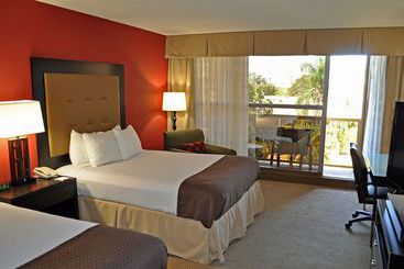 Отель Sawgrass Grand