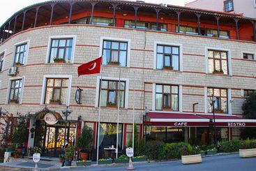 هتل Megara Palace Oldcity