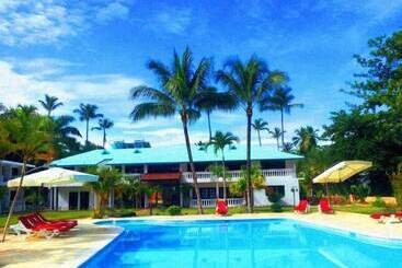 هتل Turtle Lagoon Beach Bahia Punta Bonita