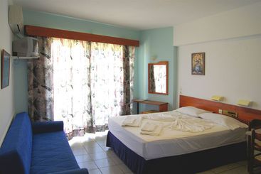 Seafront Beach  Apartments