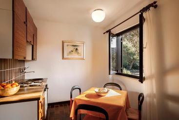 Trim Sunny Apartments By Valamar