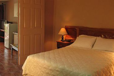 هتل Copacabana  And Suites  Adults Only