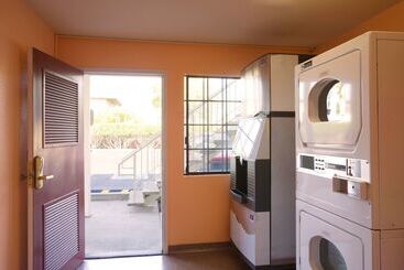 فندق Americas Best Value Inn   Milpitas