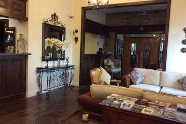 בית מלון כפרי Heron S Cove