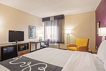 هتل La Quinta By Wyndham Baltimore N / White Marsh