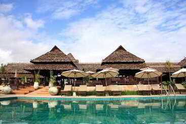 בית מלון כפרי Phu Pai Art Resort