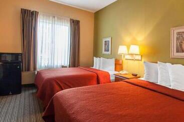 בית מלון כפרי Quality Inn Joplin I44