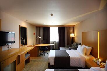 Hotel Ramada By Wyndham Songdo