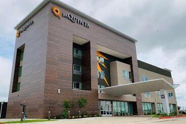 호텔 La Quinta Inn & Suites By Wyndham Red Oak Tx Ih 35e