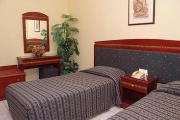 דירה Al Sharq Suites