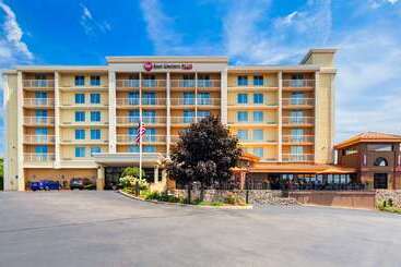 فندق Best Western  Plus Waltham Boston