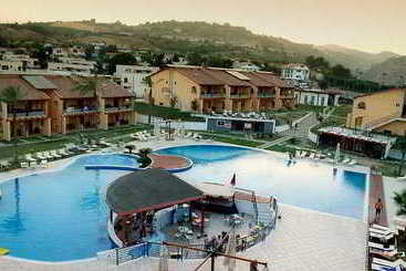 Отель Cala Dei Saraceni