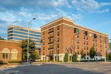 Отель Hampton Inn & Suites Knoxvilledowntown