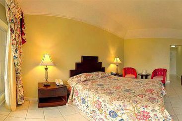 هتل Rooms On The Beach Ocho Rios