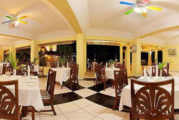 هتل Rooms On The Beach Ocho Rios