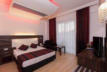 Отель Sunny Hill Alya