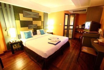 هتل Tango Beach Resort