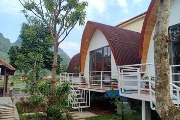 هتل Areca Bungalow