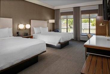 בית מלון כפרי Courtyard By Marriott Thomasville Downtown