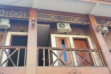 هتل De Prisha Janti