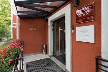 فندق Florange Mini